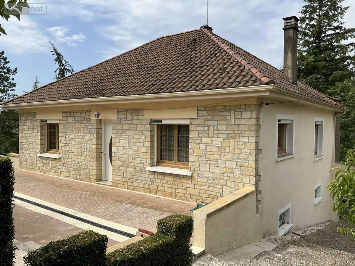 Maison a vendre Gourdon 46300 Lot 46 180 m2 6 pièces 260500 euros 46041/464 001