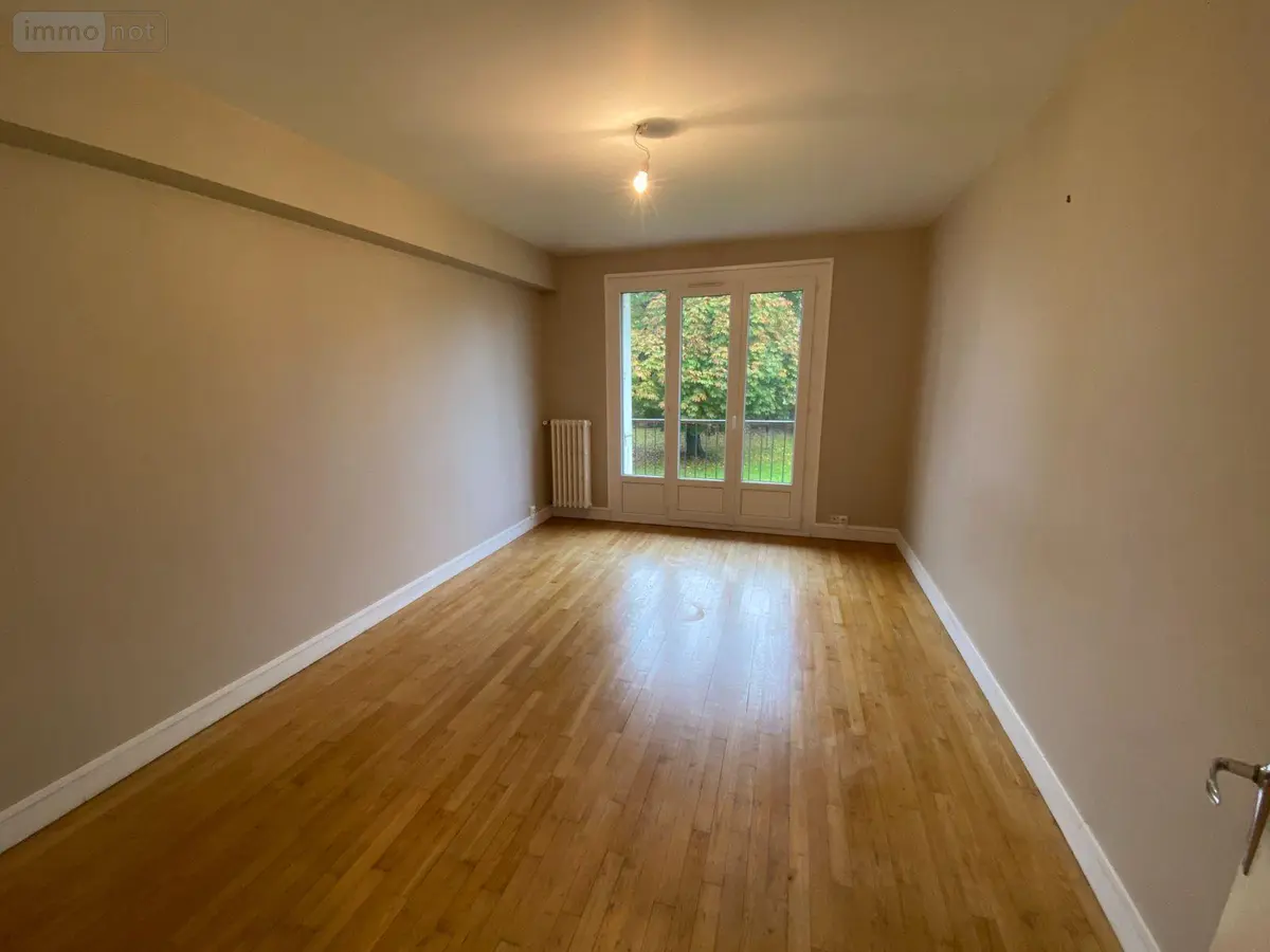 Location appartement Rennes 35000 Ille-et-Vilaine 35 60 m2 3 pièces 859 euros 11803/2446 002