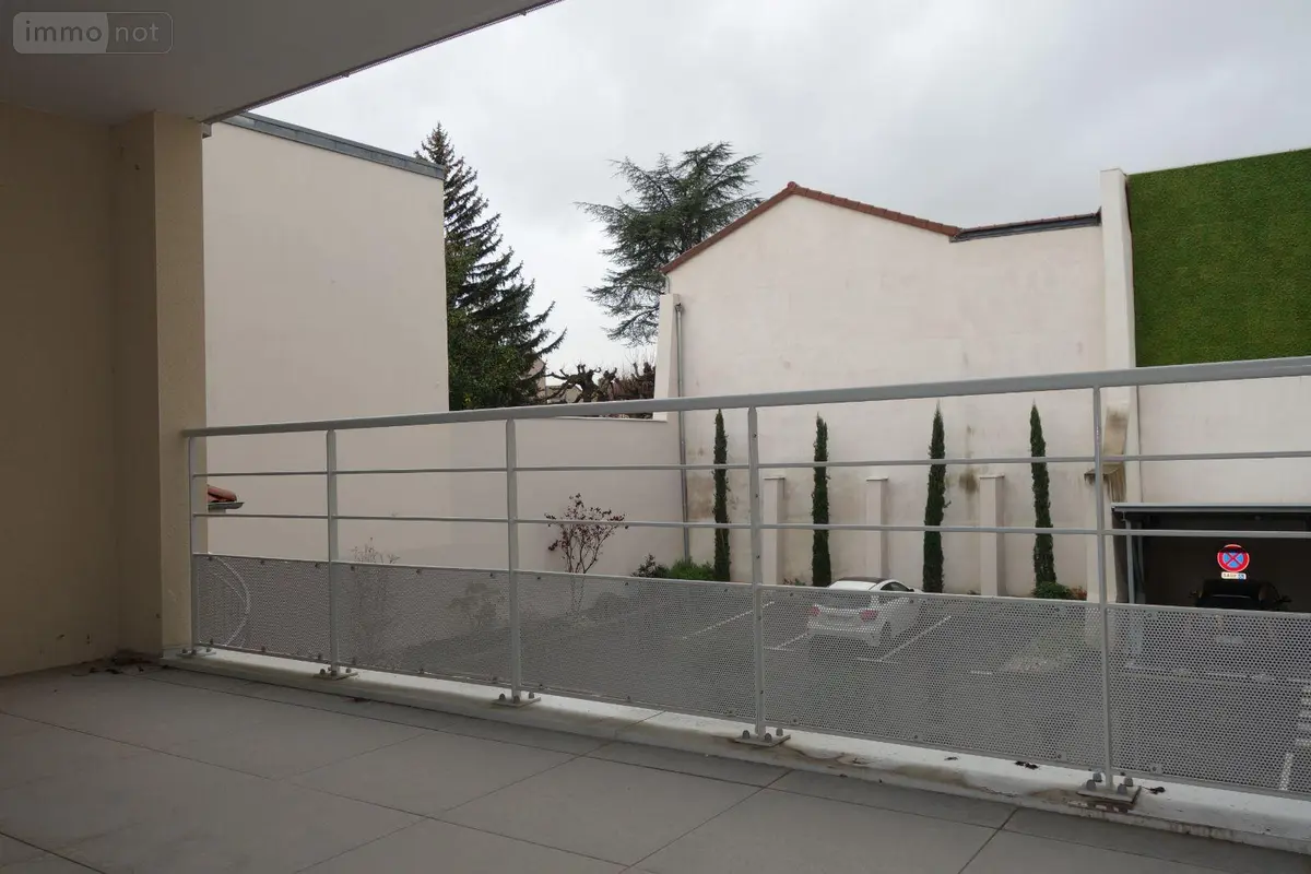 Location appartement Mâcon 71000 Saône-et-Loire 71 63 m2 3 pièces 891 euros LC 519 001