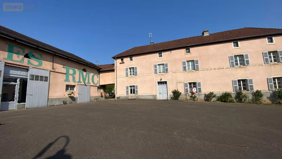 Immeuble de rapport a vendre Pusey 70000 Haute-Saône 70 1815 m2 10 pièces 327100 euros 70003-341 001