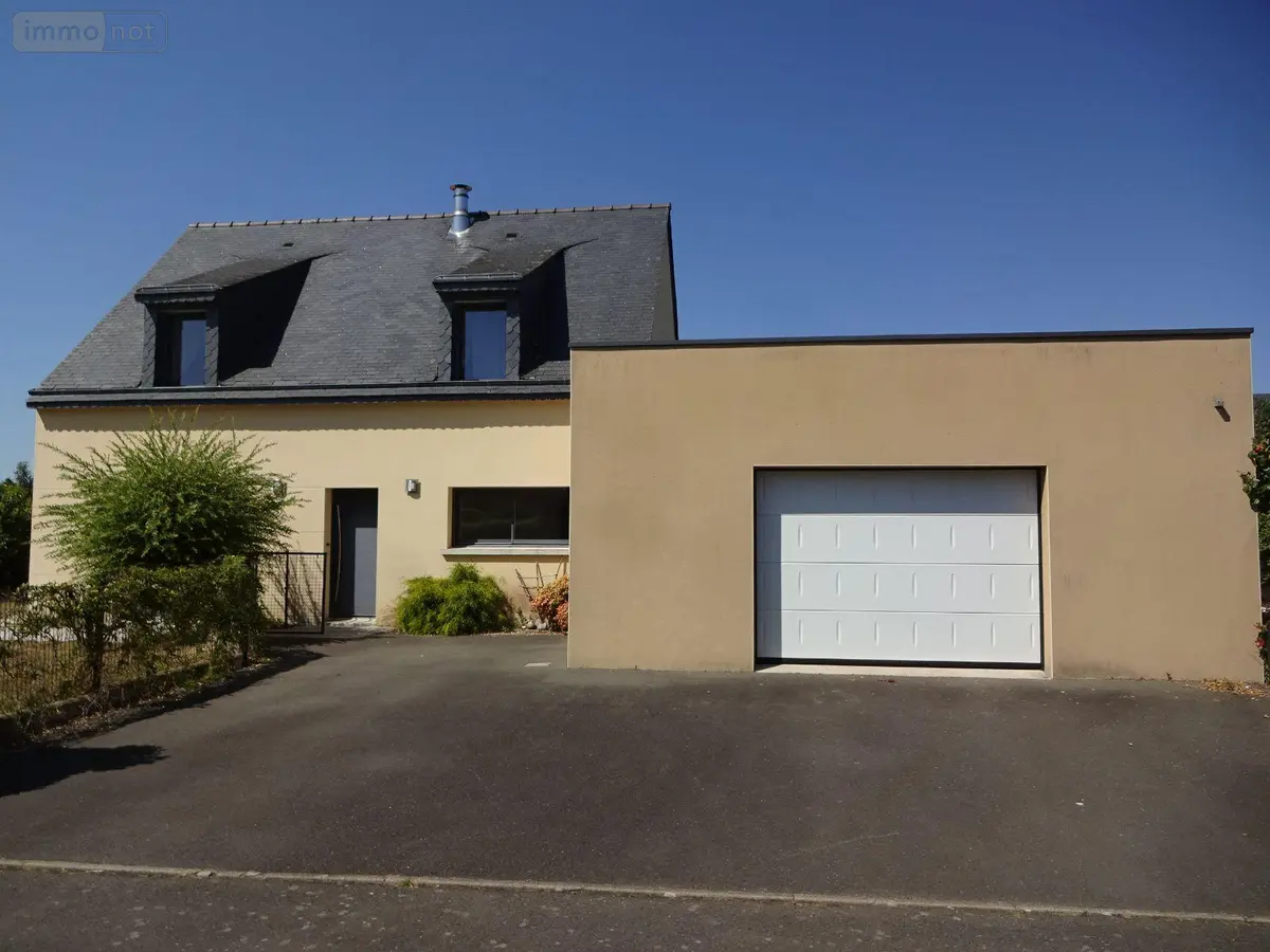 Location maison Saint-Germain-en-Coglès 35133 Ille-et-Vilaine 35 122 m2 5 pièces 970 euros 036/825 001
