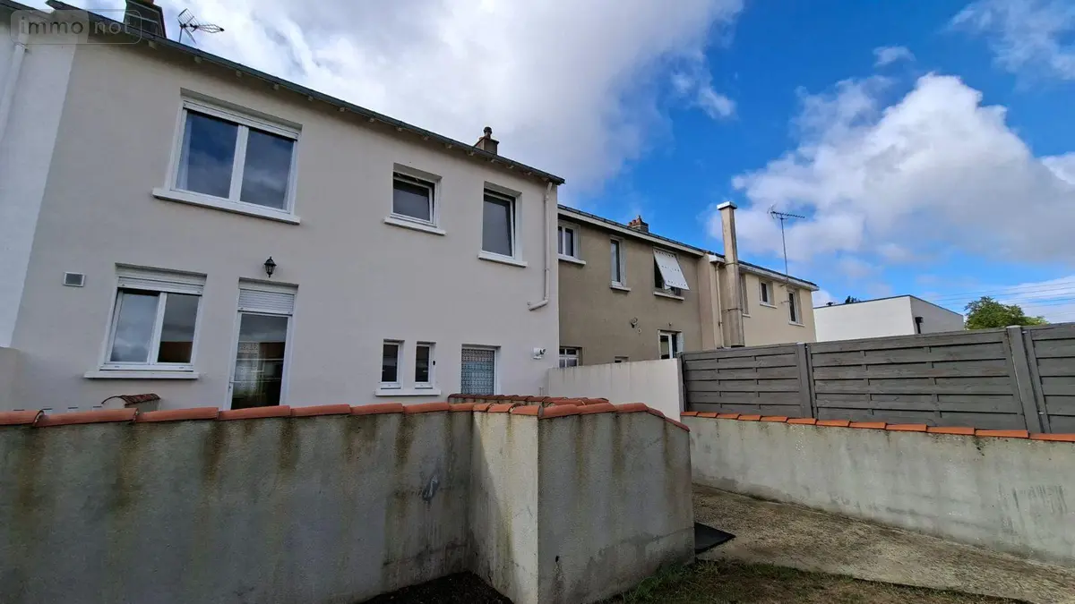 Maison a vendre Cholet 49300 Maine-et-Loire 49 100 m2 4 pièces 160360 euros AGM 102* 001