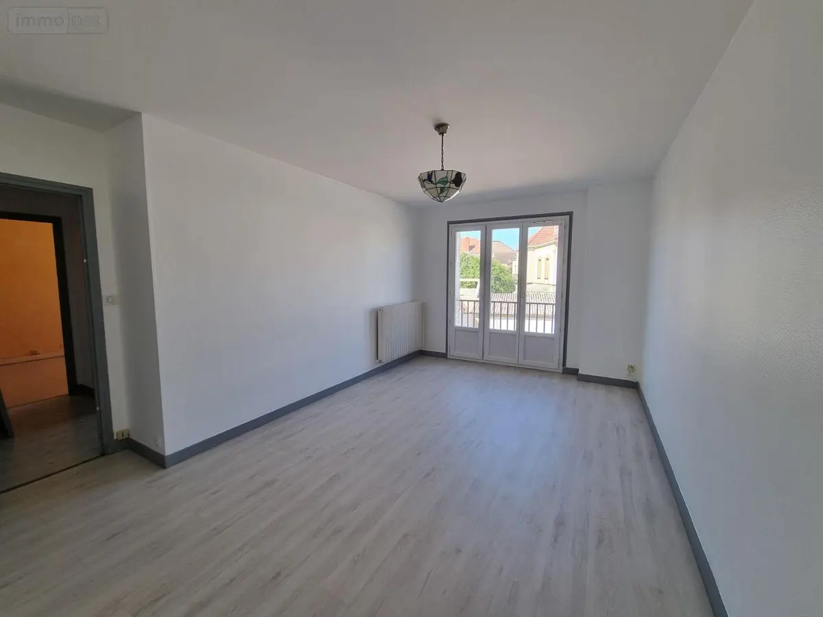 Location appartement Paray-le-Monial 71600 Saône-et-Loire 71 66 m2 2 pièces 485 euros LOC-343 001