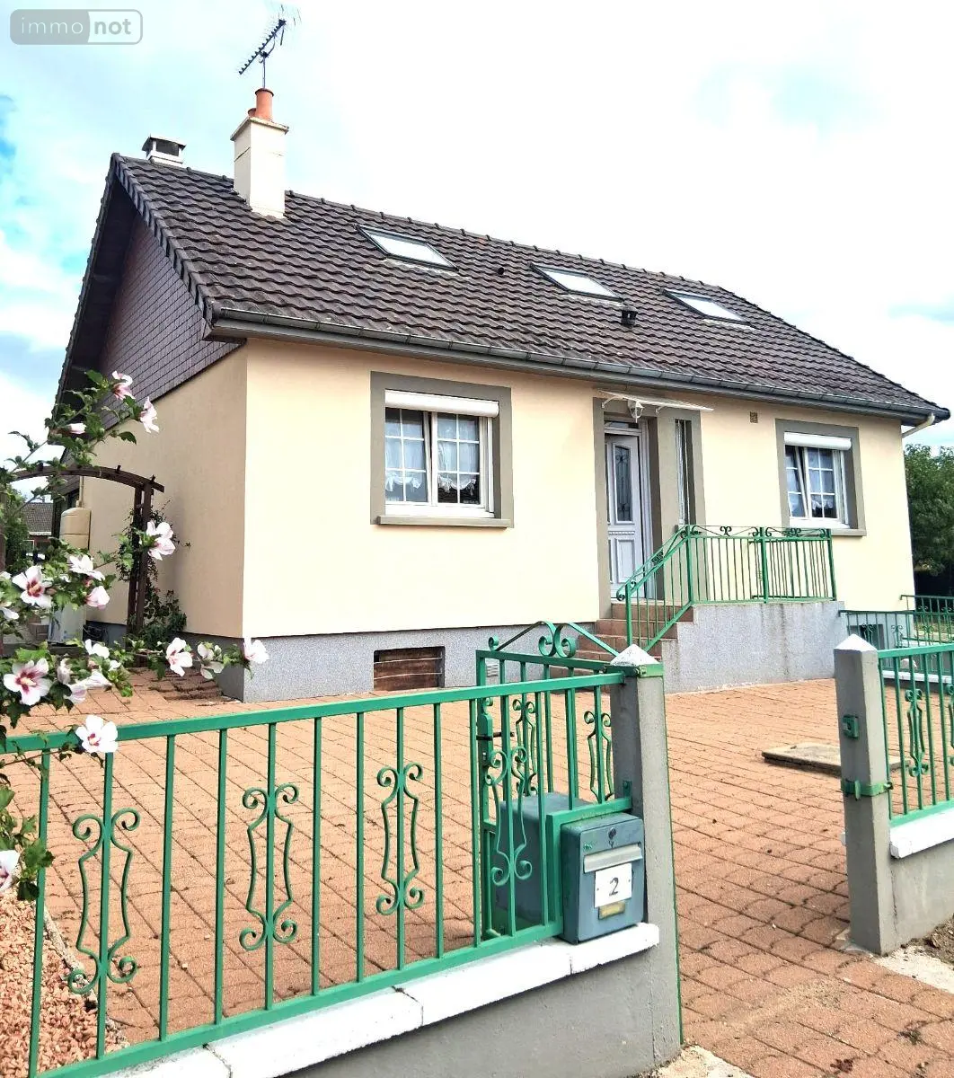 Maison a vendre Crosmières 72200 Sarthe 72 114 m2 7 pièces 148400 euros 523 001