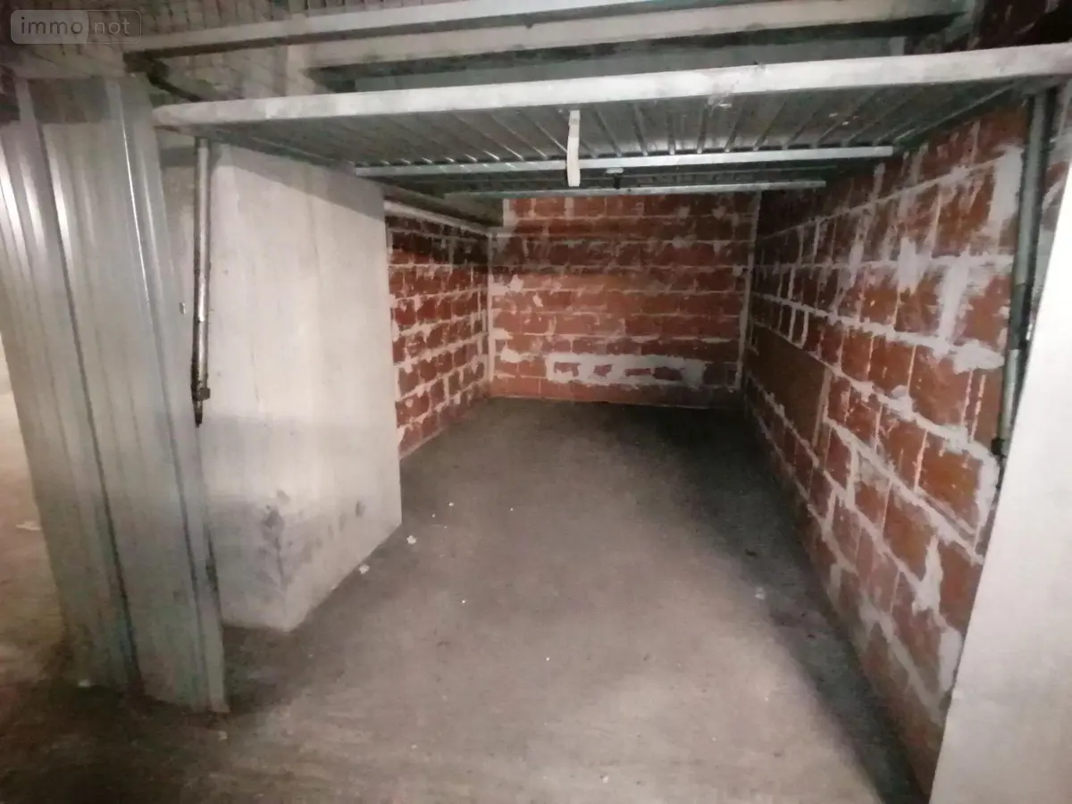 Location garage et parking Rennes 35000 Ille-et-Vilaine 35 100 euros 35129-7049 001