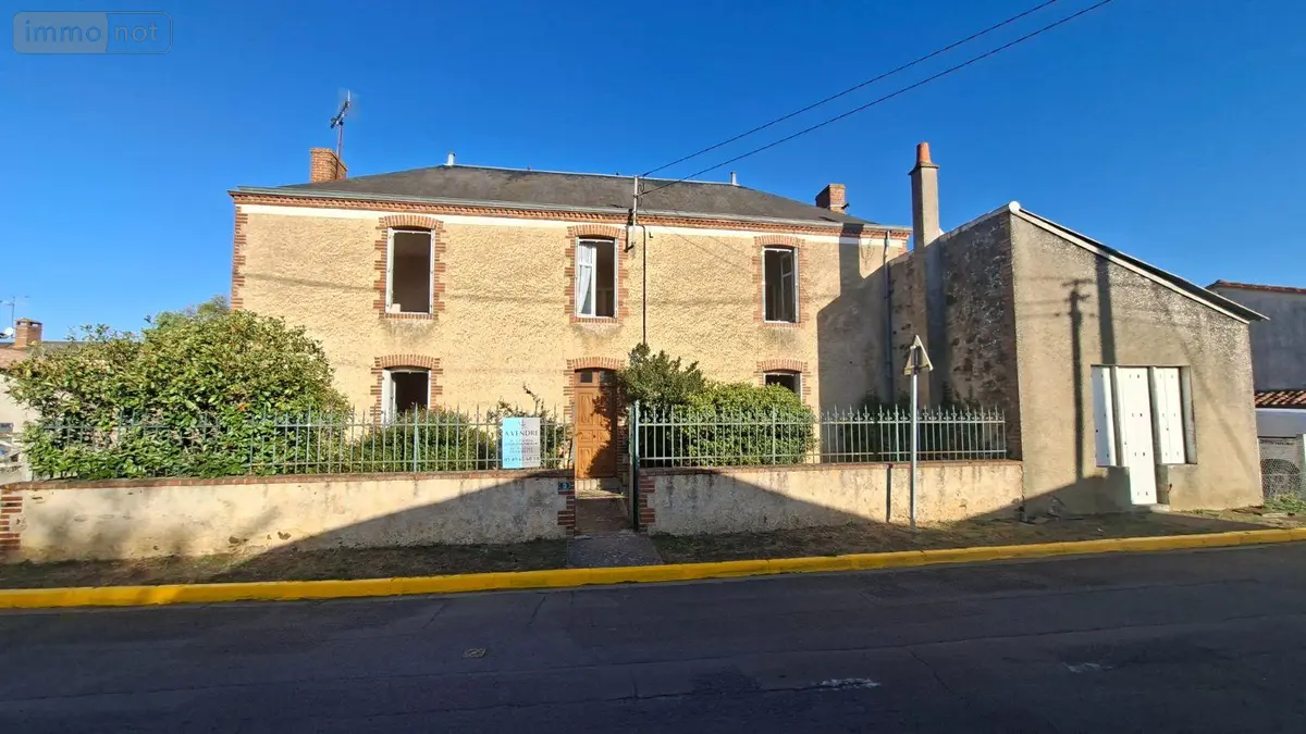 Maison a vendre Genneton 79150 Deux-Sèvres 79 150 m2 5 pièces 96300 euros AGM 140* 001