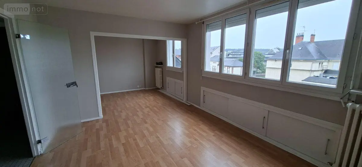 Appartement a vendre Évreux 27000 Eure 27 63 m2 3 pièces 119000 euros A01126 001
