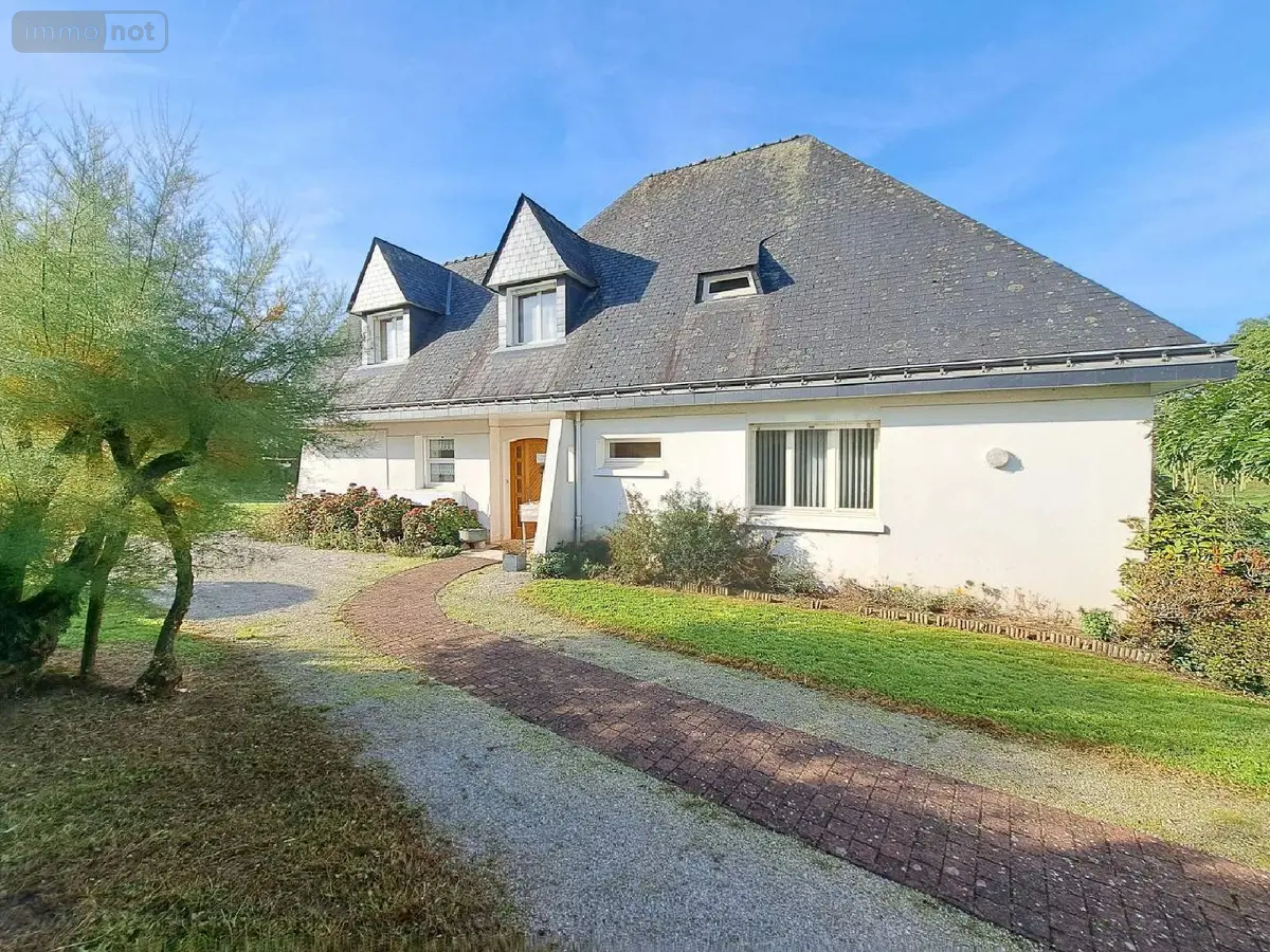 Maison a vendre Renazé 53800 Mayenne 53 210 m2 6 pièces 270560 euros 076/2726-MA/LEN 001
