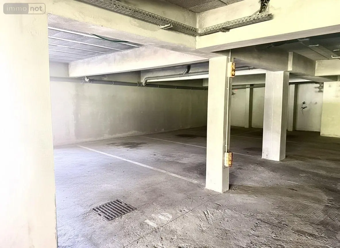 Garage et parking a vendre Saint-Paul 97434 La Réunion 974 18 m2 1 pièce 18500 euros 97424/330 001