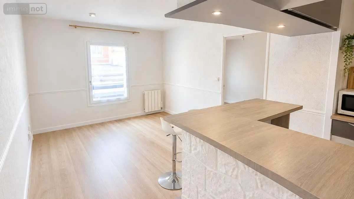 Appartement a vendre Rennes 35000 Ille-et-Vilaine 35 27 m2 2 pièces 155850 euros 2623 001