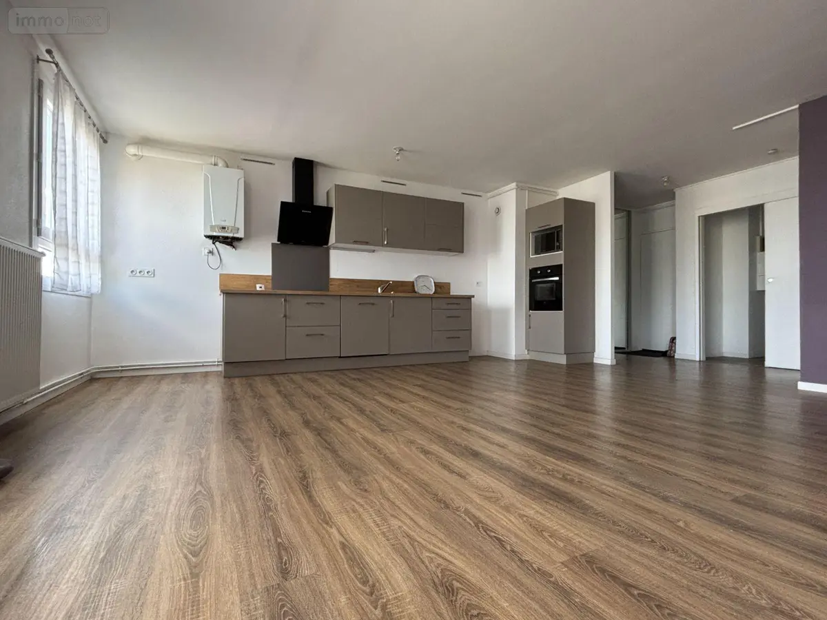 Appartement a vendre Fougères 35300 Ille-et-Vilaine 35 78 m2 4 pièces 109160 euros 1397 001