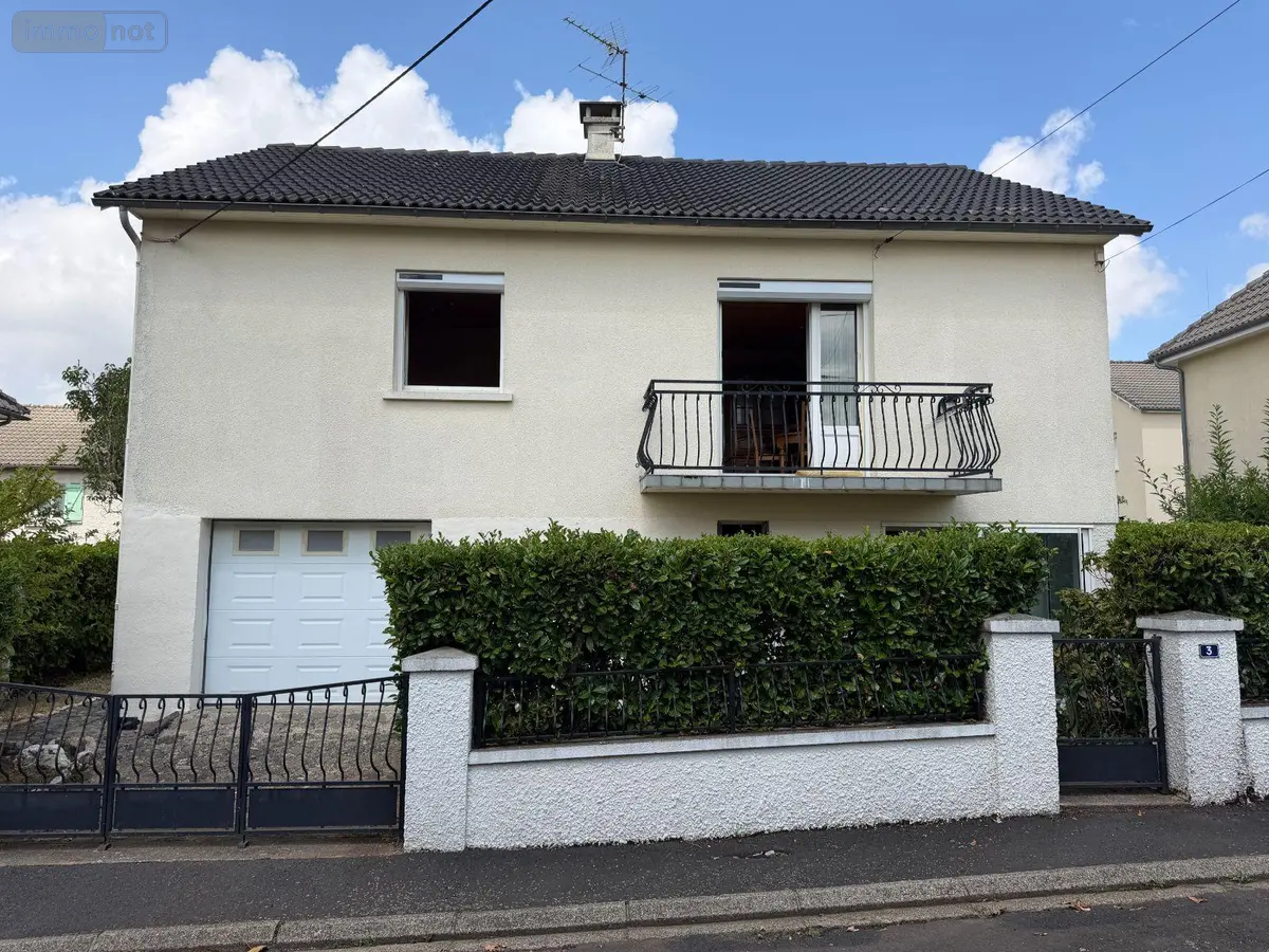 Maison a vendre Mauriac 15200 Cantal 15 102 m2 4 pièces 127200 euros 15060/1302 001
