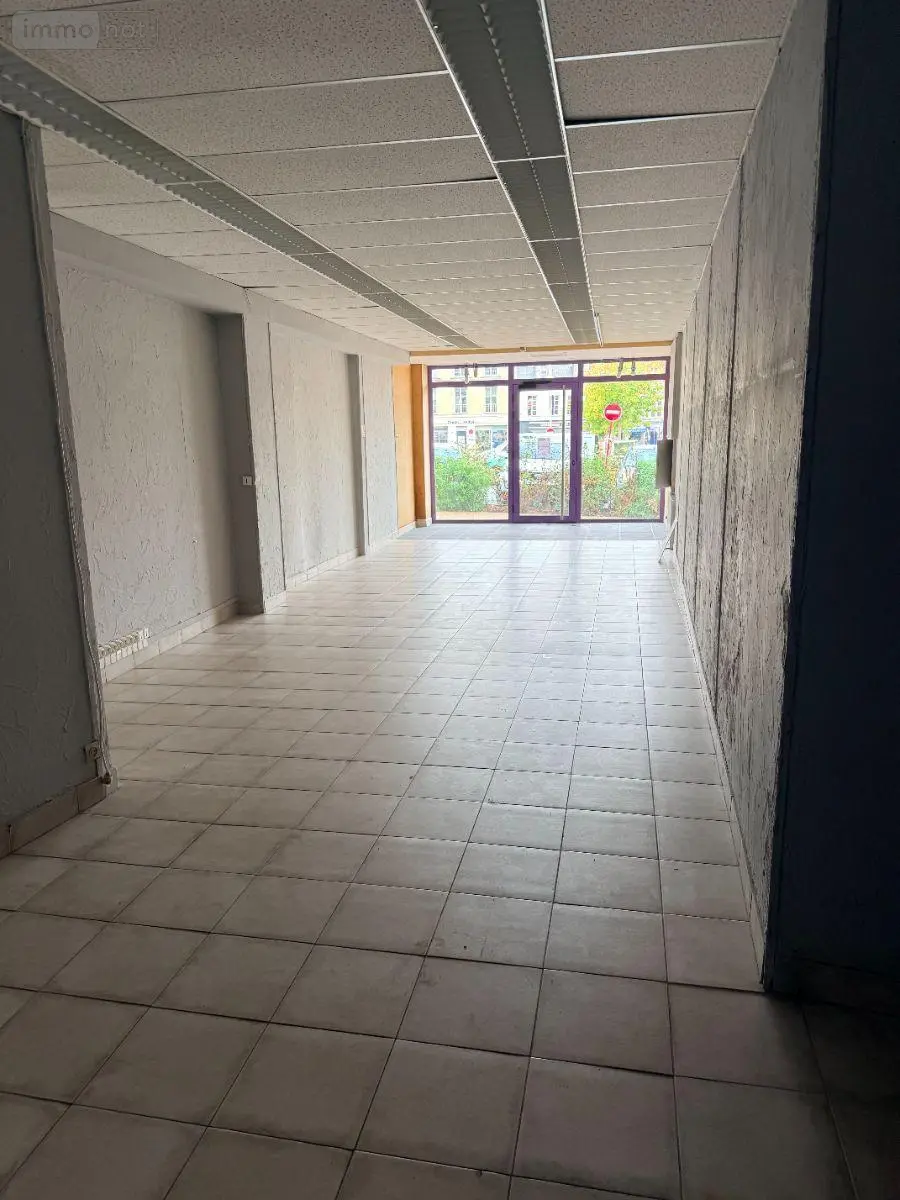 Location fonds et murs commerciaux Mamers 72600 Sarthe 72 75 m2 3 pièces 600 euros 13827/681 001