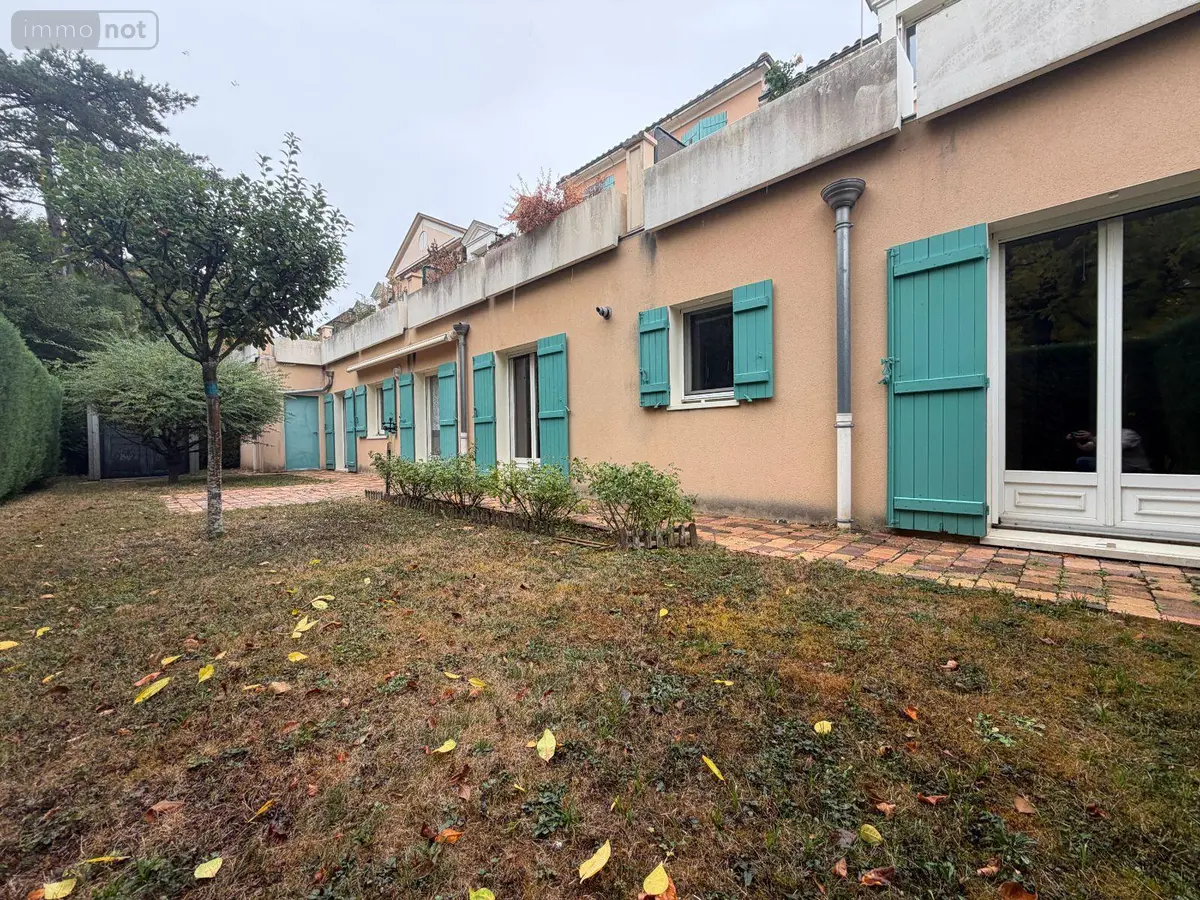 Location appartement Charnay-lès-Mâcon 71850 Saône-et-Loire 71 86 m2 4 pièces 860 euros LC 526 001