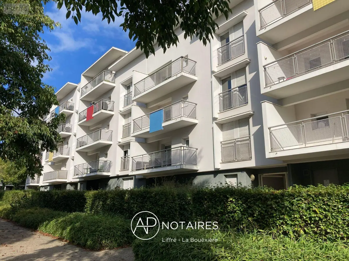 Location appartement Rennes 35000 Ille-et-Vilaine 35 50 m2 2 pièces 710 euros 35026/28 001