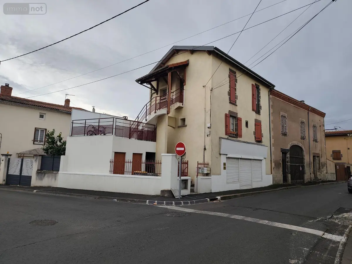 Immeuble de rapport a vendre Gerzat 63360 Puy-de-Dôme 63 150 m2 4 pièces 198700 euros 13352/514 001
