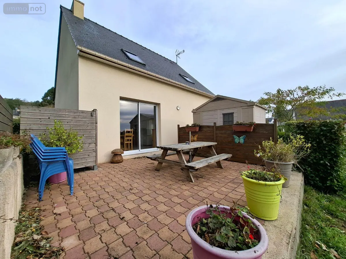 Maison a vendre Saint-Nicolas-du-Pélem 22480 Côtes-d'Armor 22 104 m2 5 pièces 178500 euros 22075/MAIS1713 001