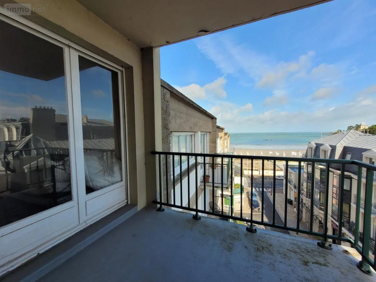 Appartement a vendre Dinard 35800 Ille-et-Vilaine 35 55 m2 2 pièces 379970 euros 348MO 001