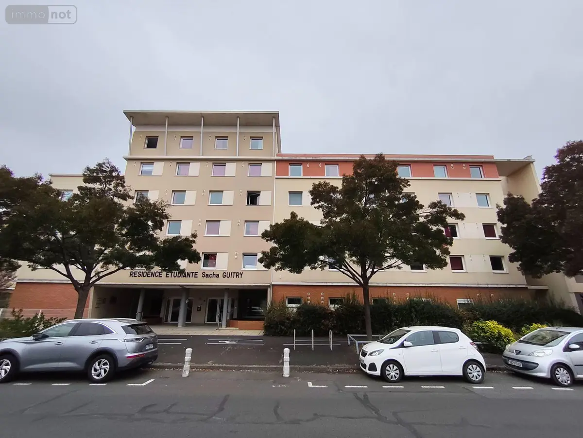 Appartement a vendre Clermont-Ferrand 63000 Puy-de-Dôme 63 13 m2 1 pièce 49000 euros 13352/517 001
