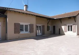 Location maison Grièges 01290 Ain 01 112 m2 5 pièces 965 euros 008/2216 001