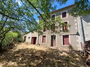 Maison a vendre Saint-Flour 15100 Cantal 15 105 m2 3 pièces 84800 euros 044/1151 001