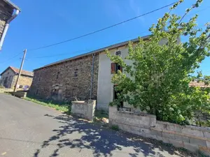 Maison a vendre Lastic 15500 Cantal 15 140 m2 4 pièces 49900 euros 044/1187 001