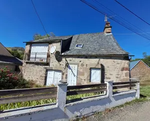 Maison a vendre Dienne 15300 Cantal 15 101 m2 5 pièces 59900 euros 044/1220 001