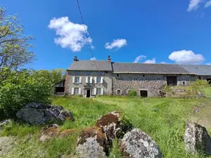 Maison a vendre Chavagnac 15300 Cantal 15 100 m2 1 pièce 115000 euros 044/1271 001