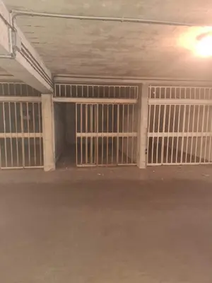 Garage et parking a vendre Rennes 35000 Ille-et-Vilaine 35 1 pièce 24000 euros 006/2204 001