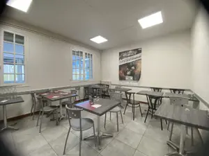 Fonds et murs commerciaux a vendre Fondettes 37230 Indre-et-Loire 37 192 m2 7 pièces 299400 euros 37037/321 001