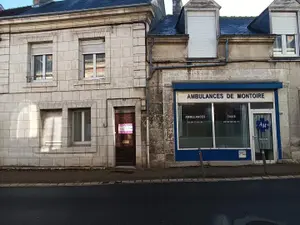 Fonds et murs commerciaux a vendre Montoire-sur-le-Loir 41800 Loir-et-Cher 41 230 m2 10 pièces 270400 euros 072/1706 001