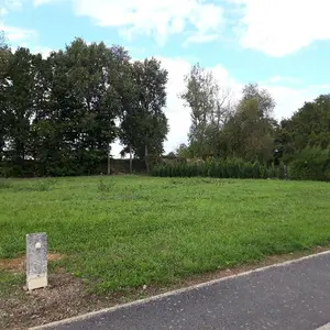 Terrain a batir a vendre Broyes 51120 Marne 51 570 m2 41650 euros 034/1283 001