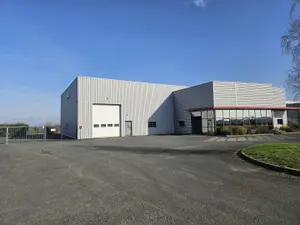 Location fonds et murs commerciaux Saint-Paterne-Racan 37370 Indre-et-Loire 37 1170 m2 4 pièces 5000 euros 132265 001