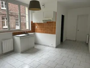 Location appartement Saint-Saëns 76680 Seine-Maritime 76 36 m2 2 pièces 510 euros 016/2820/MA 001
