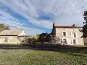 Maison a vendre Saint-Martin-la-Pallu 86380 Vienne 86 86 m2 4 pièces 107000 euros 018/1049 001