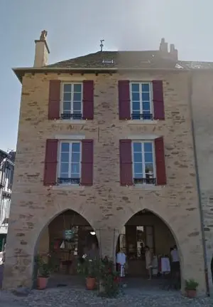 Immeuble de rapport a vendre Sauveterre-de-Rouergue 12800 Aveyron 12 233 m2 9 pièces 190000 euros 1008720 001