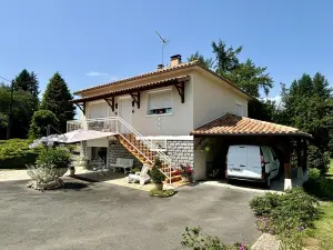 Maison a vendre Montrollet 16420 Charente 16 120 m2 6 pièces 178040 euros 87056-748 001