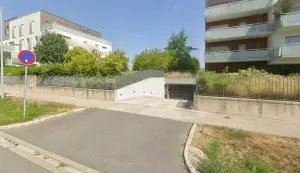 Location garage et parking Bezannes 51430 Marne 51 15 m2 75 euros 51047-L354 001