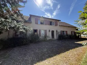 Maison a vendre Cusset 03300 Allier 03 253 m2 11 pièces 319000 euros 2024/860-03020 001