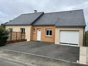 Location maison Évron 53600 Mayenne 53 134 m2 850 euros 53078-L199 001