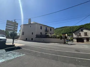 Maison a vendre Bort-les-Orgues 19110 Corrèze 19 204 m2 13 pièces 127200 euros 111T-15029 001