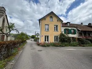 Maison a vendre Champs-sur-Tarentaine-Marchal 15270 Cantal 15 94 m2 5 pièces 100700 euros 110T-15029 001