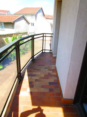 Location appartement Châlons-en-Champagne 51000 Marne 51 33 m2 1 pièce 396 euros 51084-L568 001