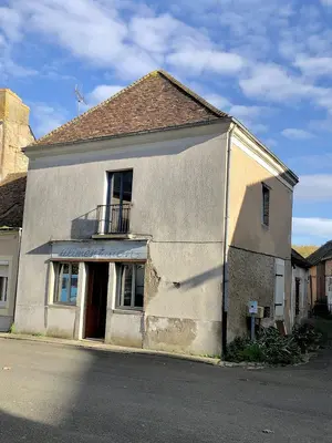 Immeuble de rapport a vendre Crosmières 72200 Sarthe 72 114 m2 105000 euros 72068-2121 001