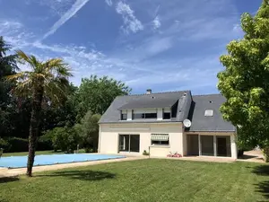 Maison a vendre Soulaire-et-Bourg 49460 Maine-et-Loire 49 138 m2 7 pièces 373860 euros 49031-2834 001