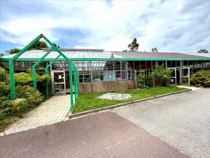 Fonds et murs commerciaux a vendre Saint-Sauveur-le-Vicomte 50390 Manche 50 1300 m2 1 pièce 147680 euros 50061-1076064 001