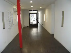 Location fonds et murs commerciaux Dole 39100 Jura 39 104 m2 900 euros 39033-L608 001