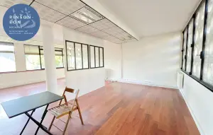 Fonds et murs commerciaux a vendre Rennes 35000 Ille-et-Vilaine 35 68 m2 2 pièces 271856 euros 35056-1604 001