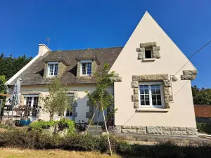 Maison a vendre Huelgoat 29690 Finistère 29 158 m2 5 pièces 357420 euros 29064-2779 001