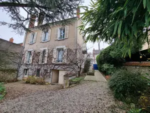 Maison a vendre Montargis 45200 Loiret 45 188 m2 8 pièces 243800 euros 45050-1301 001